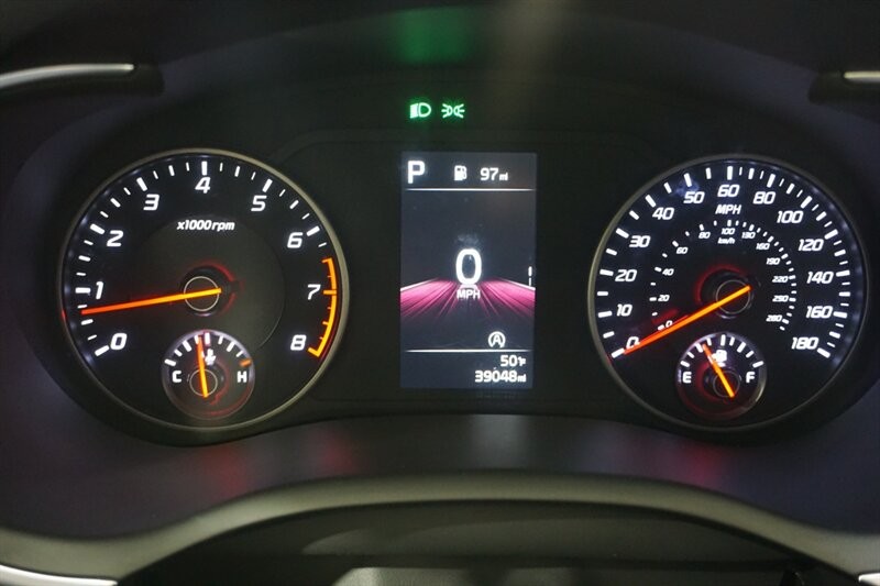 Kia Stinger GT-Line Vehicle Full-screen Gallery Image 45