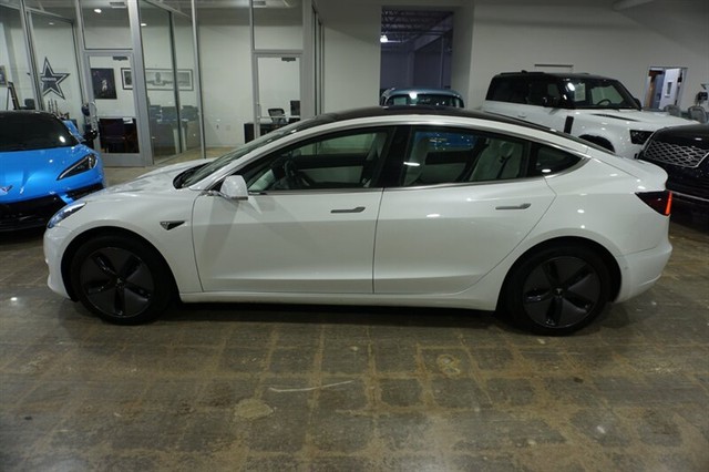 2019 Tesla Model 3 Base photo 4