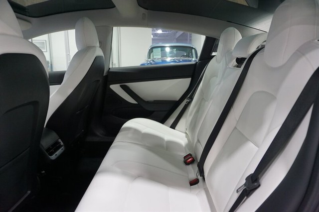 2019 Tesla Model 3 Base photo 24