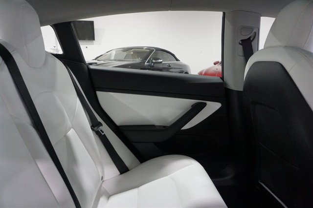 2019 Tesla Model 3 Base photo 28