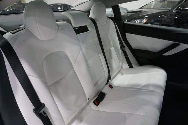 2019 Tesla Model 3 Base photo 30