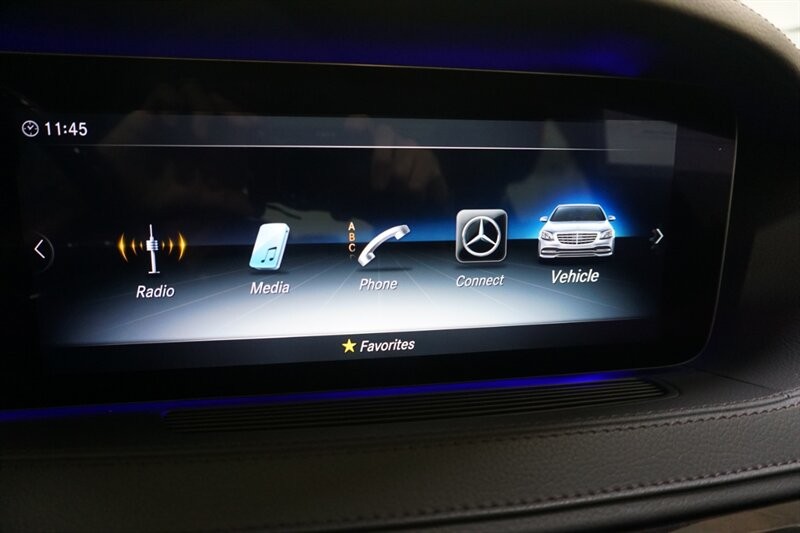 Mercedes-Benz S 560 4MATIC Vehicle Full-screen Gallery Image 49