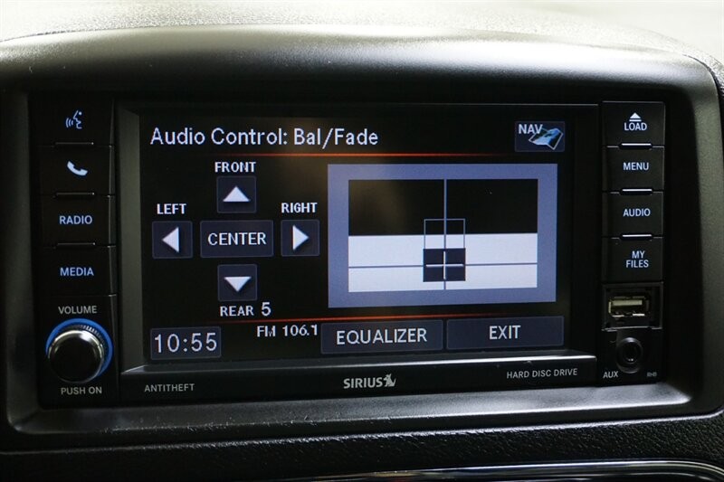 Dodge Grand Caravan Vehicle Full-screen Gallery Image 46