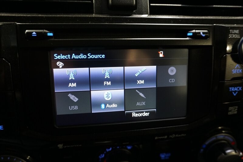 Toyota 4Runner TRD Pro Vehicle Full-screen Gallery Image 46