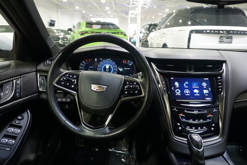 Cadillac CTS 3.6L Premium Luxury Vehicle Full-screen Gallery Image 40