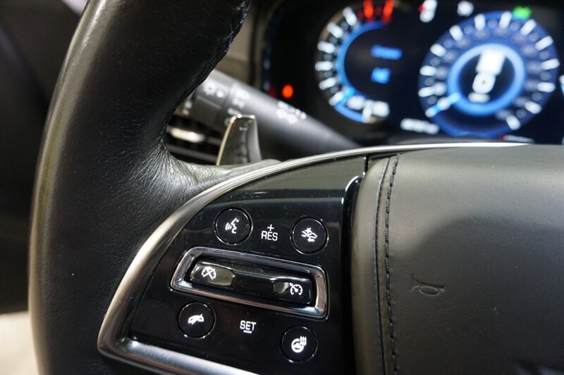 Cadillac CTS 3.6L Premium Luxury Vehicle Full-screen Gallery Image 43