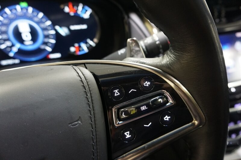 Cadillac CTS 3.6L Premium Luxury Vehicle Full-screen Gallery Image 44