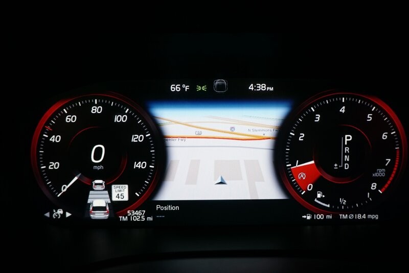 Volvo XC60 T6 R-Design Vehicle Full-screen Gallery Image 43