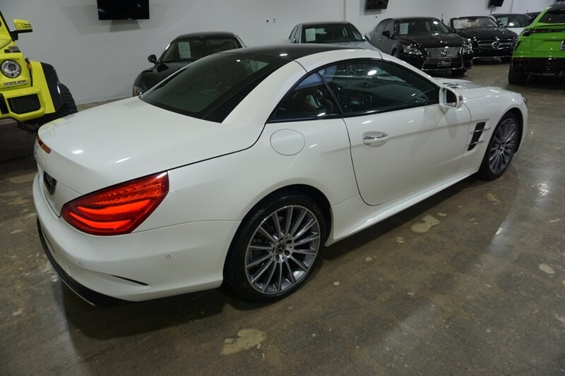 Mercedes-Benz SL 450 Vehicle Full-screen Gallery Image 10