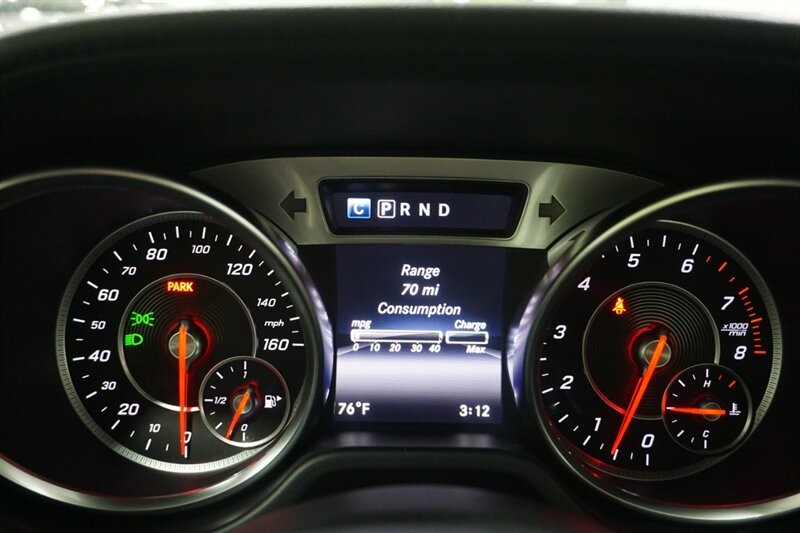 Mercedes-Benz SL 450 Vehicle Full-screen Gallery Image 38