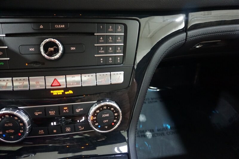 Mercedes-Benz SL 450 Vehicle Full-screen Gallery Image 49