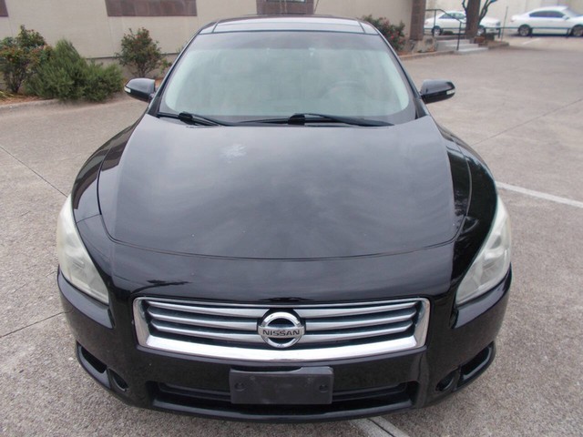 more details - nissan maxima