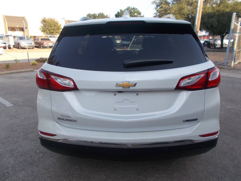 Chevrolet Equinox Vehicle Full-screen Gallery Image 03