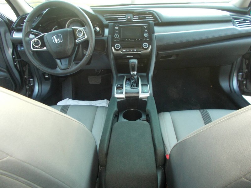 Honda Civic Sedan Vehicle Full-screen Gallery Image 02