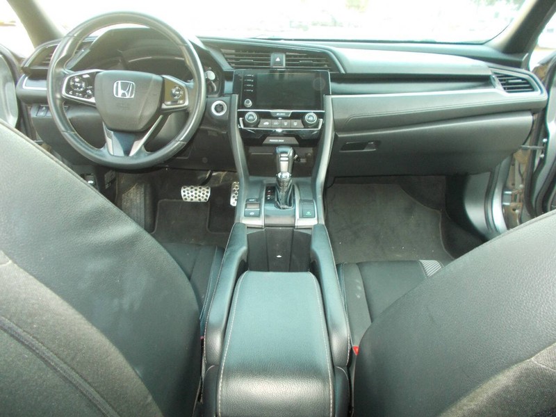 Honda Civic Hatchback Vehicle Full-screen Gallery Image 02