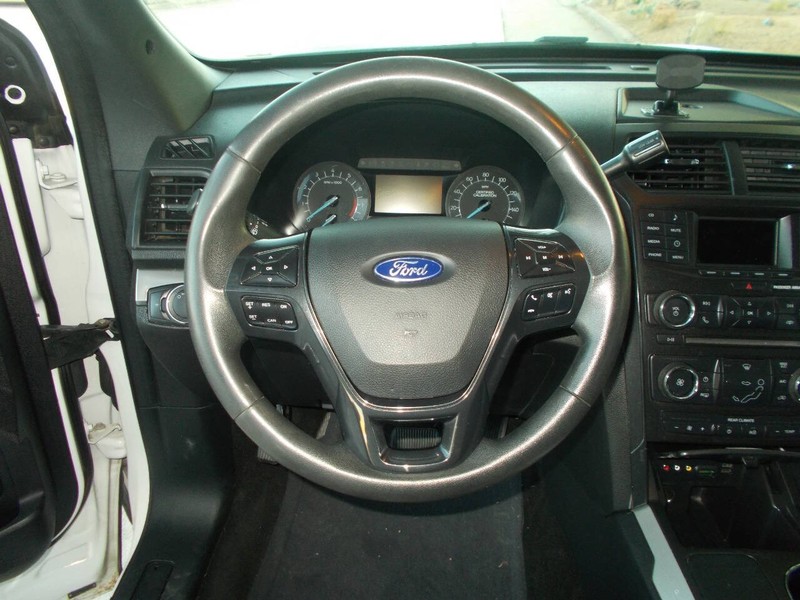 Ford Police Interceptor Utility Vehicle Full-screen Gallery Image 02
