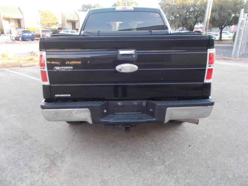 Ford F-150 Vehicle Full-screen Gallery Image 03