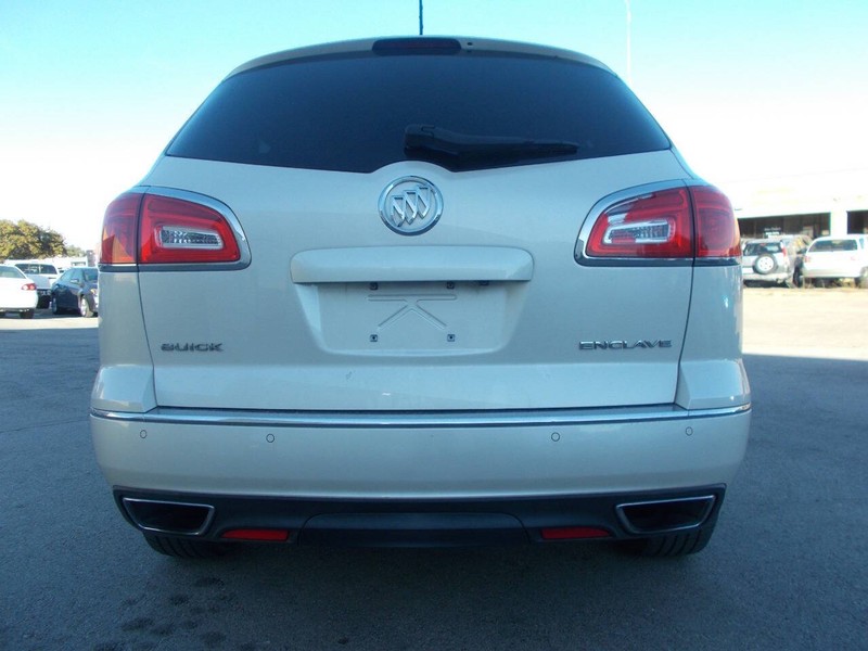 Buick Enclave Vehicle Full-screen Gallery Image 03