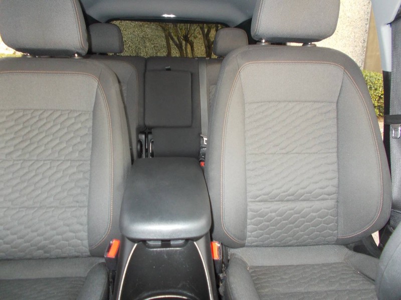Chevrolet Equinox Vehicle Full-screen Gallery Image 03