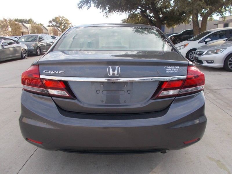 Honda Civic Sedan Vehicle Full-screen Gallery Image 03