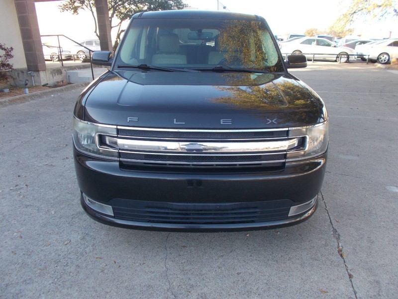Ford Flex Vehicle Full-screen Gallery Image 01