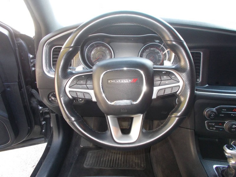 Dodge Charger Vehicle Full-screen Gallery Image 02