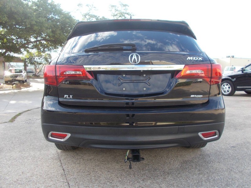 Acura MDX Vehicle Full-screen Gallery Image 03