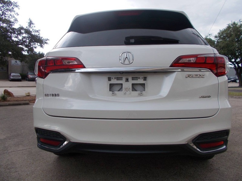 Acura RDX Vehicle Full-screen Gallery Image 03