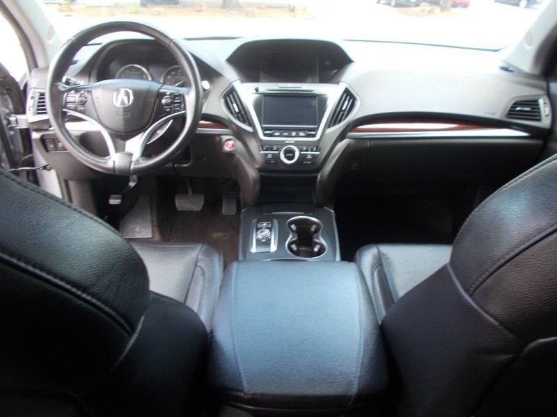 Acura MDX Vehicle Full-screen Gallery Image 02