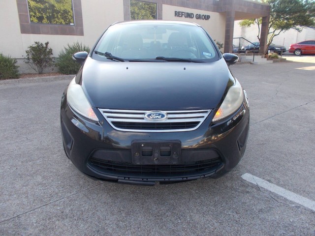 more details - ford fiesta sedan