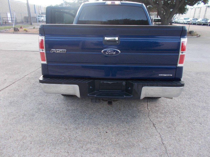 Ford F-150 Vehicle Full-screen Gallery Image 03
