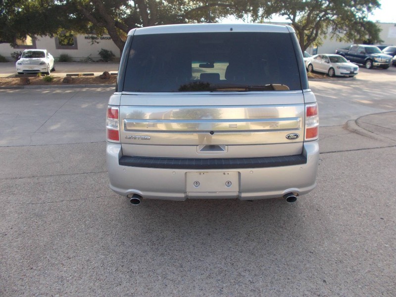 Ford Flex Vehicle Full-screen Gallery Image 03