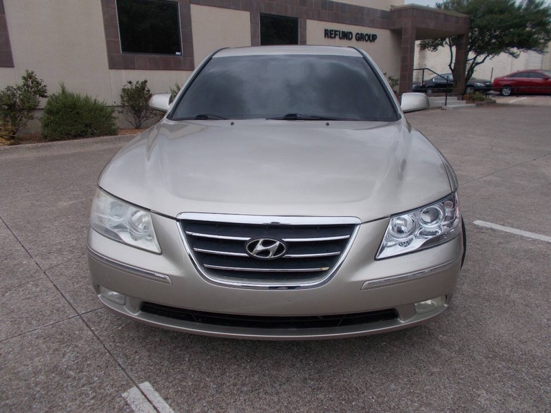 Hyundai Sonata Vehicle Full-screen Gallery Image 01