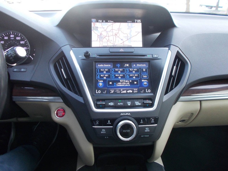 Acura MDX Vehicle Full-screen Gallery Image 02