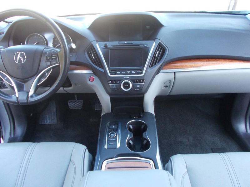 Acura MDX Vehicle Full-screen Gallery Image 02