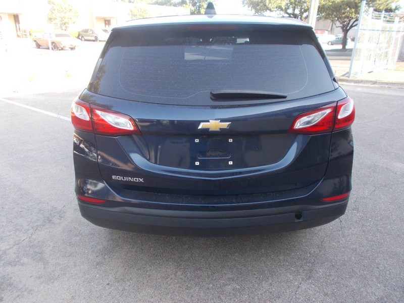 Chevrolet Equinox Vehicle Full-screen Gallery Image 03