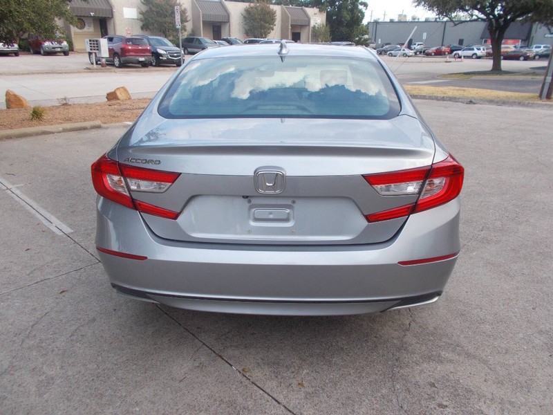 Honda Accord Sedan Vehicle Full-screen Gallery Image 03