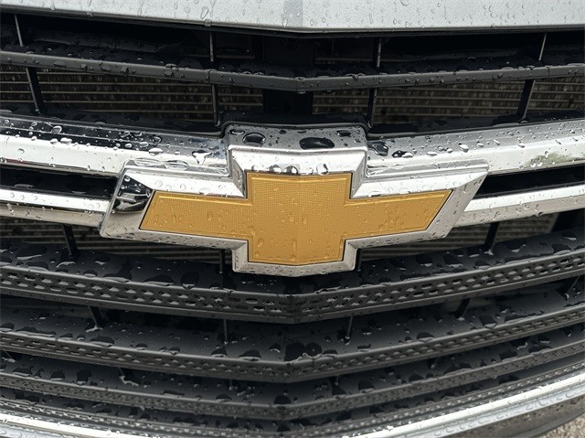 2021 Chevrolet Traverse LS photo