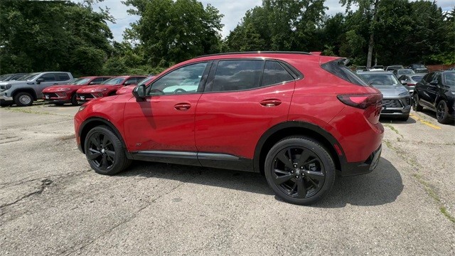 Buick Envision Vehicle Full-screen Gallery Image 06