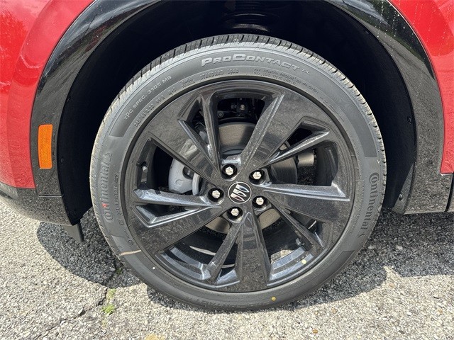 Buick Envision Vehicle Full-screen Gallery Image 10