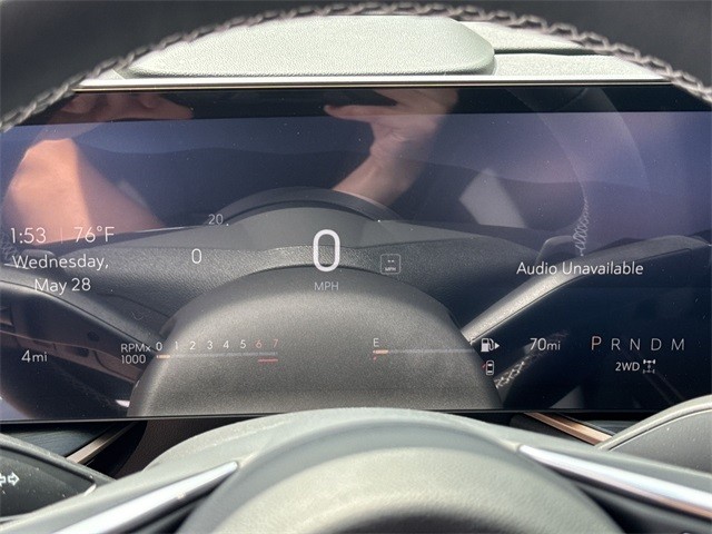 Buick Envision Vehicle Full-screen Gallery Image 15