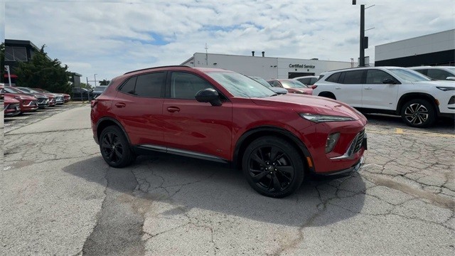 Buick Envision Vehicle Full-screen Gallery Image 02