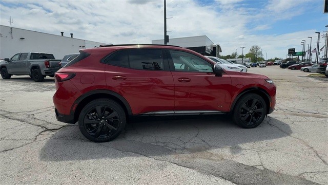 Buick Envision Vehicle Full-screen Gallery Image 09