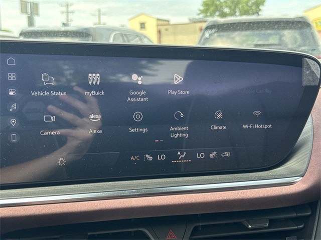 Buick Envision Vehicle Full-screen Gallery Image 16