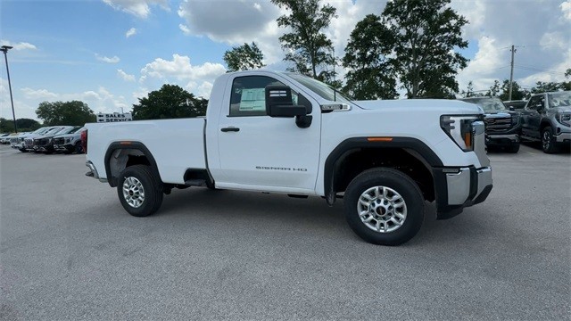 GMC Sierra 2500HD Vehicle Full-screen Gallery Image 02