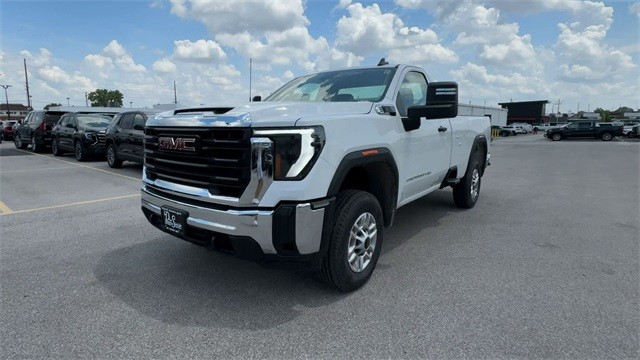GMC Sierra 2500HD Vehicle Full-screen Gallery Image 04