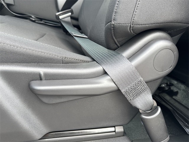 GMC Sierra 2500HD Vehicle Full-screen Gallery Image 12