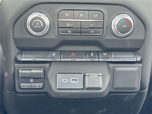 GMC Sierra 2500HD Vehicle Full-screen Gallery Image 18