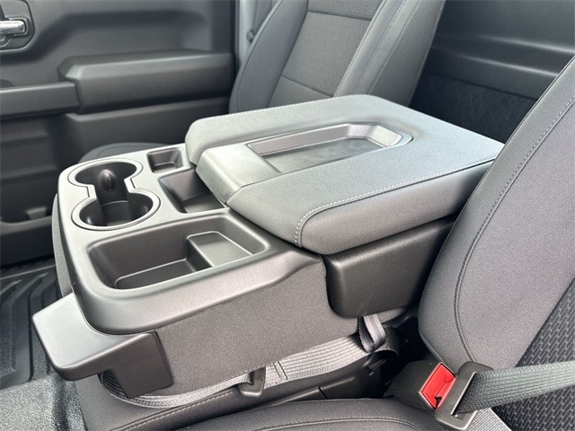 GMC Sierra 2500HD Vehicle Full-screen Gallery Image 20