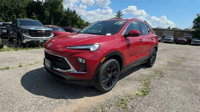 Buick Encore GX Vehicle Full-screen Gallery Image 04